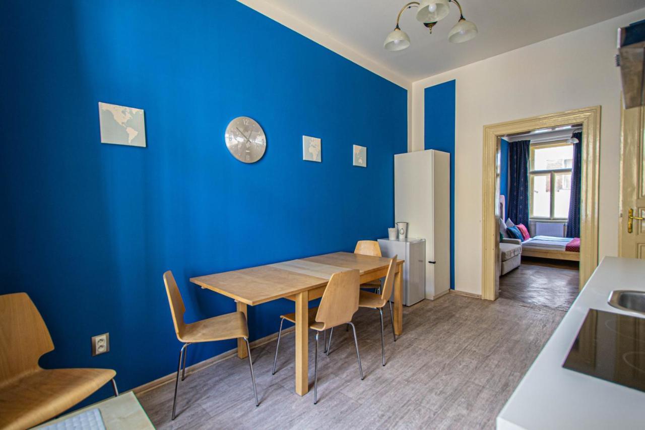 For Celebrations Spacious 3Bdr Apartment With Balcony Prague Luaran gambar