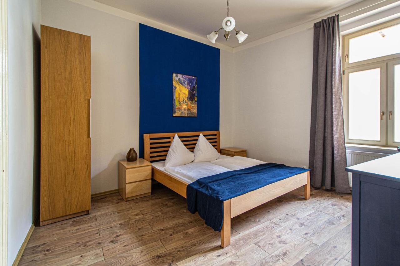For Celebrations Spacious 3Bdr Apartment With Balcony Prague Luaran gambar