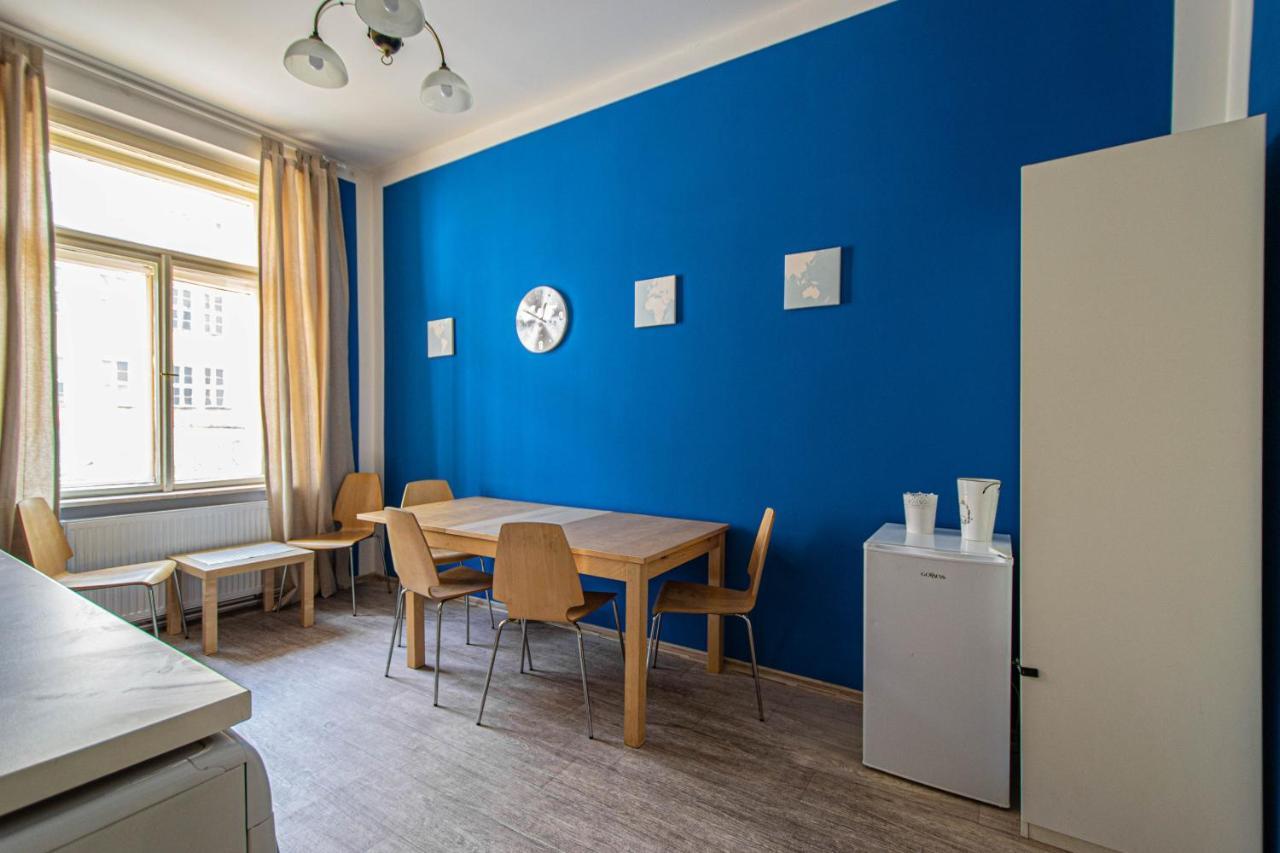 For Celebrations Spacious 3Bdr Apartment With Balcony Prague Luaran gambar